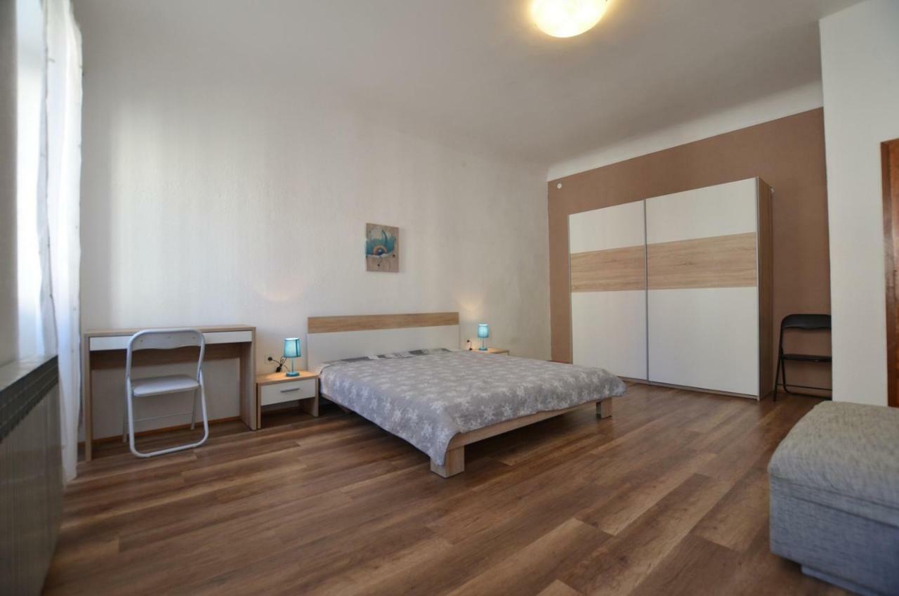 Yulia Apartments Rovinj Ngoại thất bức ảnh