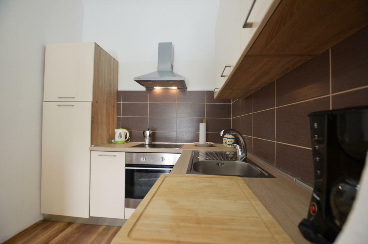 Yulia Apartments Rovinj Ngoại thất bức ảnh