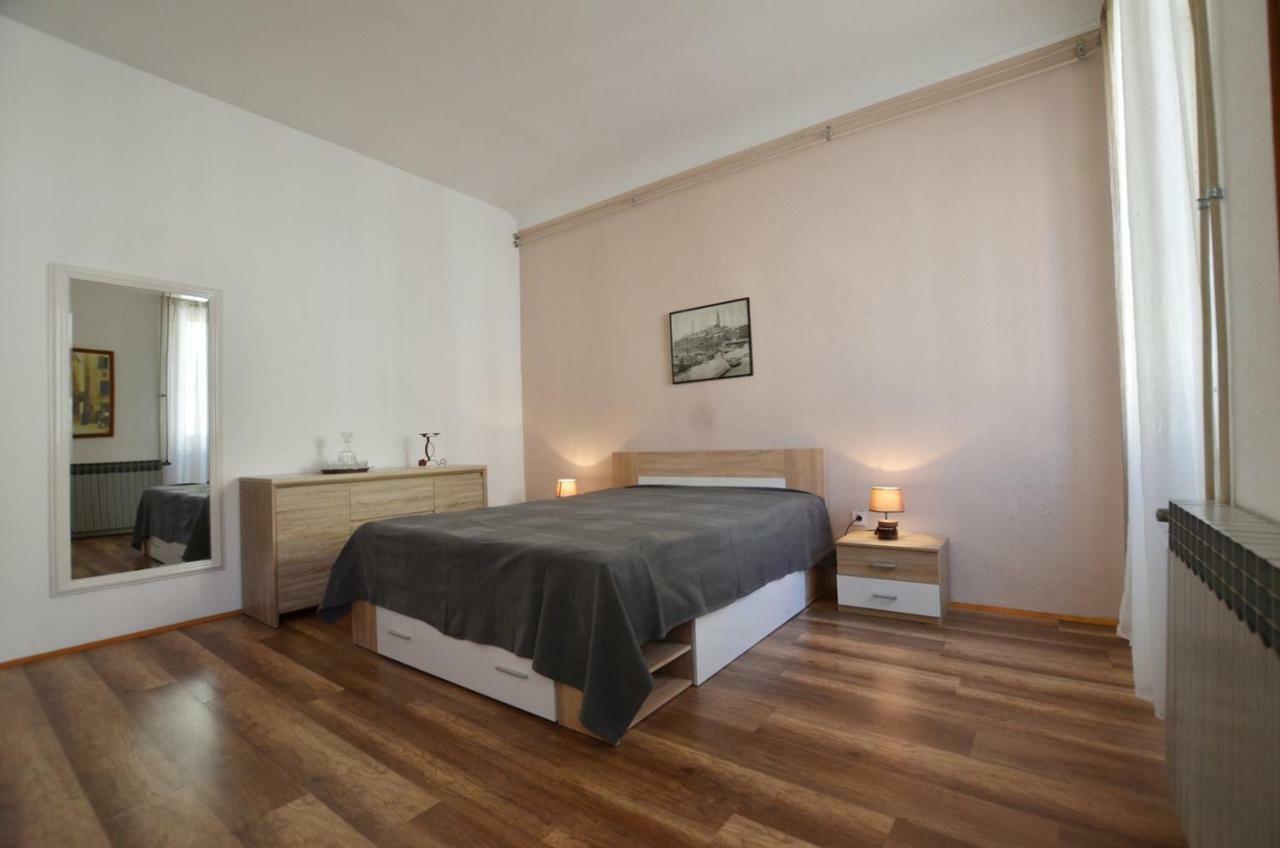 Yulia Apartments Rovinj Ngoại thất bức ảnh