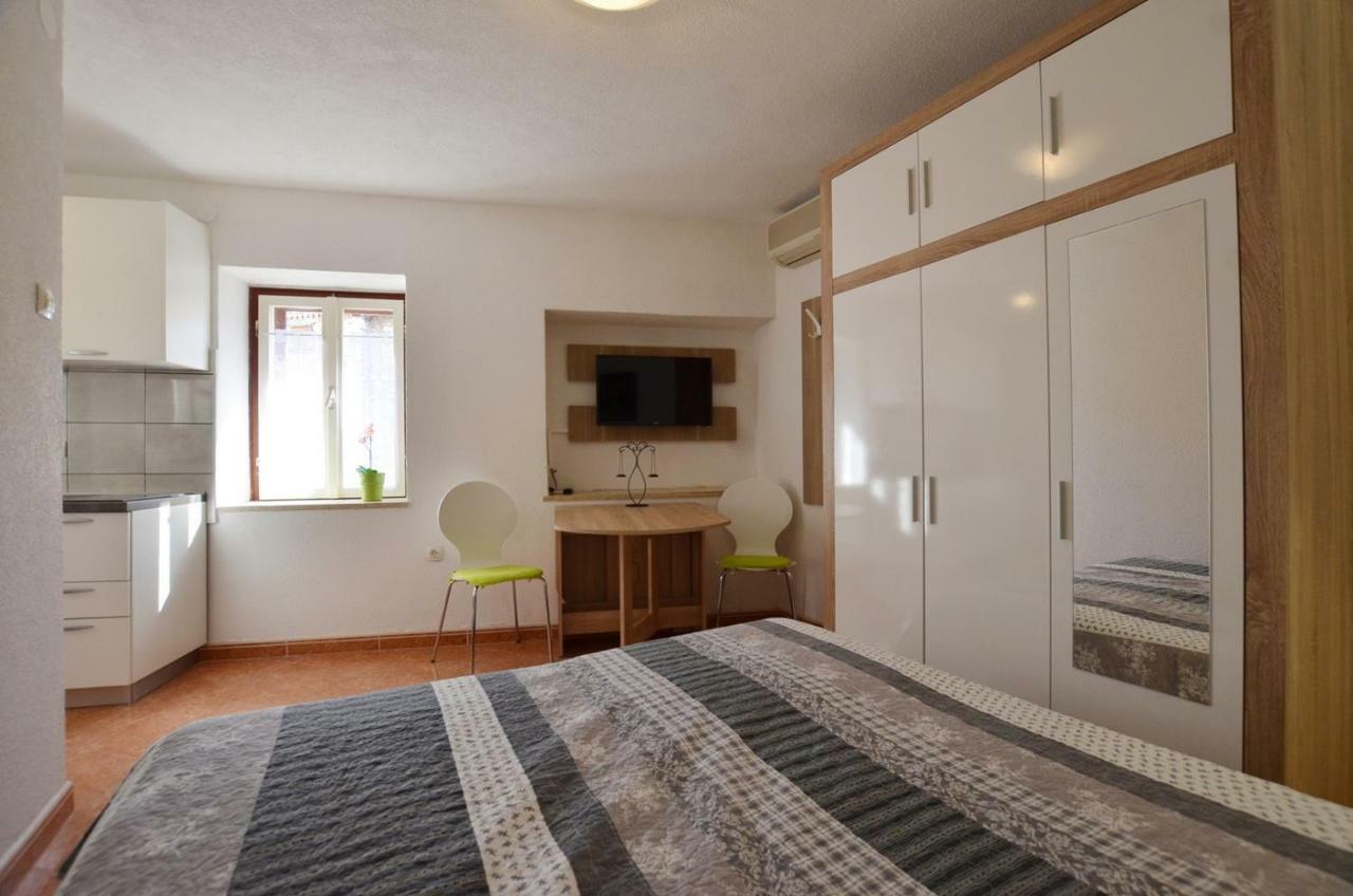 Yulia Apartments Rovinj Ngoại thất bức ảnh